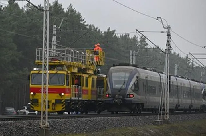 Czynniki wpływające na czas przelotu Lublin Warszawa